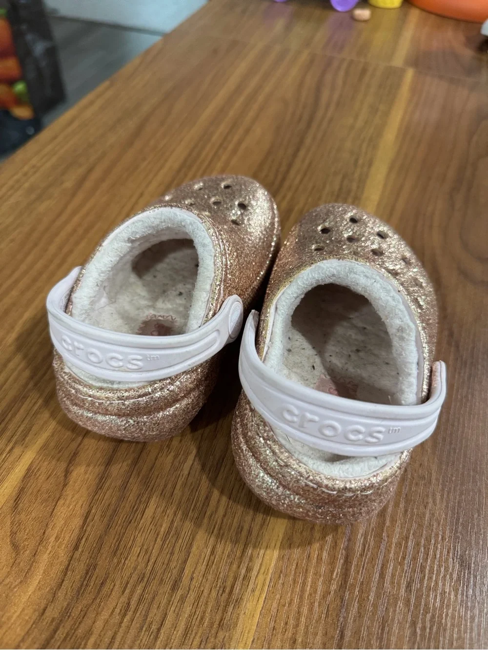 CROCS Kids Glitter Lined Clogs in Rose Gold
